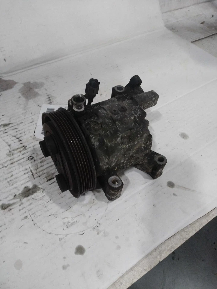 Nissan Sentra 2004 compresor de aire acondicionado 1,8 L fabricante de equipos originales plateado 152 k millas NJ25-21372-527500 Foto 1 de 4