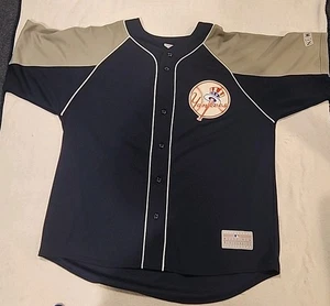 2009 Genuine Merchandise NY Yankees Derek Jeter Sewn Jersey Adult Size Large - Picture 1 of 9