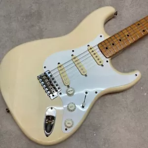 Guitarra Eléctrica Squier de Fender SST-30 Stratocaster Blanca Hecha en Japón 1986 - Imagen 1 de 7