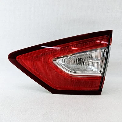 2013-2016 FORD FUSION RIGHT PASSENGER SIDE HALOGEN TAILLIGHT LAMP OEM - Image 1 of 4