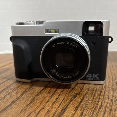 Cámara Digital, Modelo DC202 Negra Plateada 16X Potente Zoom 4K Ultra HD, Funciona Foto 1 de 4