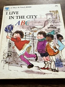 Vintage Children's Whitman Tell-A-Tale Book ~ I LIVE IN THE CITY ABC - Foto 1 di 2