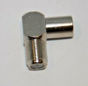 1 x Right Angled 90 Degree F Connector Female Socket to Coax TV Male Aerial Plug - Picture 1 of 8