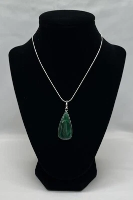 "Colgante de malaquita natural en plata de ley 925 en collar de cadena de 22"" #M02" Foto 1 de 4