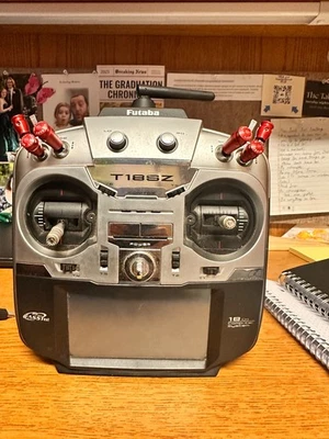 futaba t18sz Foto 1 de 3