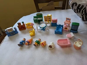 28pc Redbox Dollhouse FURNITURES BedroomBathroom Lounge KitchenDining FAMILY Lot - Picture 1 of 12