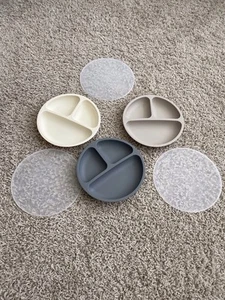 WeeSprout Suction Divided Plates with Lids for Babies & Toddlers Silicone - Picture 1 of 3