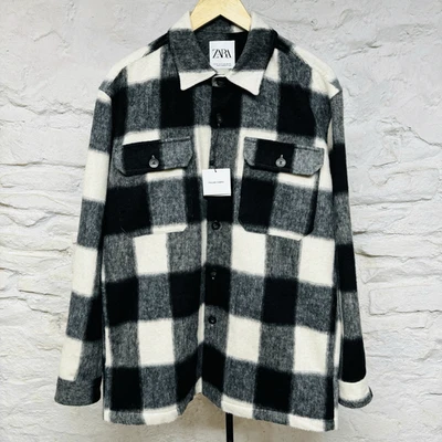 NUEVO CON ETIQUETAS Zara Mezcla de Lana Negro Blanco Cuadros Sobrecamisa Tela Italiana Cuadrada Chamarra Foto 1 de 4
