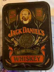 VINTAGE JACK DANIELS OLD N.7 BRAND Old Time Tennessee Whiskey Tin, 5" X 3-3/4", ottime condizioni - Foto 1 di 8