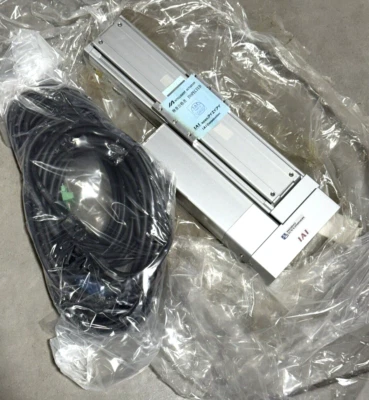 IAI ROBO Cilindro RCS3-SA8R-A-150-20-200-T2-R07-B-MLS (200Mm) (OEM) *NUOVO* - Immagine 1 di 4