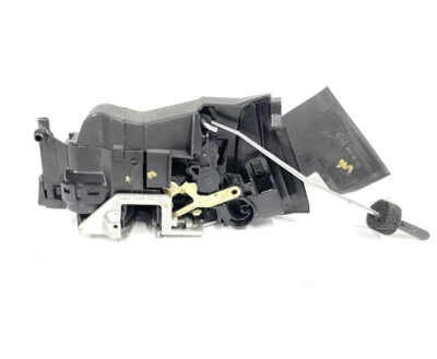 2005 Chrysler Crossfire SRT6 trava de porta dianteira direita 1937230201 - Imagem 1 de 4