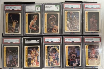 CONJUNTO DE ADESIVOS DE BASQUETE FLEER NBA 1986 (1-11) SEM JORDÂNIA MUITO AFIADO - Imagem 1 de 4