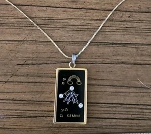 Collar vintage de esmalte negro Géminis - Imagen 1 de 4