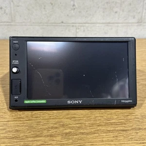 Sony XAV-AX1000 6.2" Apple CarPlay Media Receiver (READ) - Picture 1 of 12