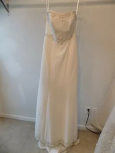 Mori Lee 10 Ivory color - Picture 1 of 3