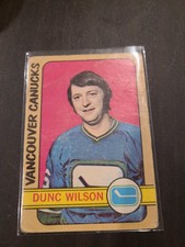 1972-73 O-Pee-Chee #18 Dunc Wilson Vancouver Canucks OPC