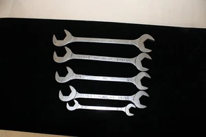 Mac Tools 5 PC. Juego de llaves de ángulo de extremo abierto SAE de 5/8"-1 1/8" - Imagen 1 de 11
