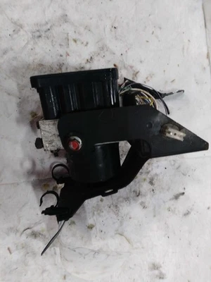 2008 Suzuki Vitara ABS Pump & Motor Assembly OEM 5611065J00 136K Miles - Image 1 of 4