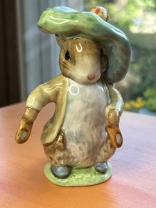 Beatrix Potter Benjamin Bunny BP2a "Ears Out Shoes Out" Beswick near mint oval - Picture 1 of 9