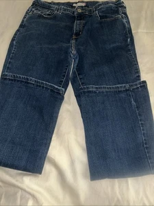 Levi's Womens Classic Boot Cut Jeans Size 12 Medium Wash Denim Casual - Picture 1 of 3
