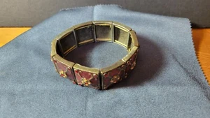 Liz Claiborne Red Enamel Faux Ruby Stretch Bracelet - Picture 1 of 2
