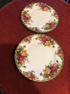 2 Royal aAbert  Dessert Bread Plates Old Country Roses - Picture 1 of 3