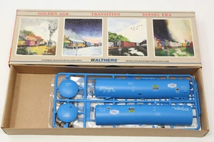 HO Walthers 932-5212 54' Funnel Flow Tank Car EQ UTLX 641678 Blue Kit - Picture 1 of 7
