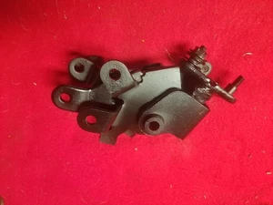 64 65 66 67 CHEVELLE SS NOVA SS IMPALA SS MUNCIE 4 SPEED SHIFTER BASE GM - Picture 1 of 2