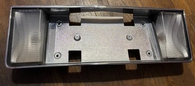 Cadillac Sevilla Eldorado 1986-1991 acabado fabricante original panel matrícula luz de reversa Foto 1 de 4