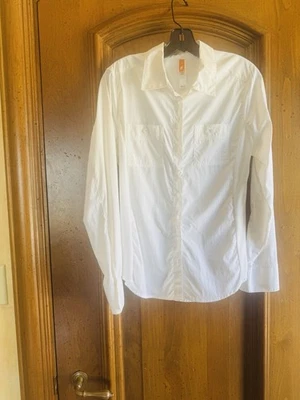 Camisa blanca de manga larga con botones Lucy para mujer Foto 1 de 4
