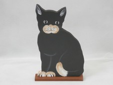 Seasons Landscape Cat Corner Wooden Smiley Cat Décor