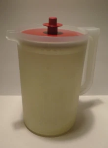 Tupperware 1676 Sheer 2 Quart Round Pitcher Red Pop Top Lid - Picture 1 of 5