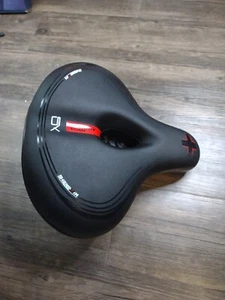 SX Bicycle Seat, Cushioned, Soft, Cruiser Bike Scooter, Black and Red - Picture 1 of 3