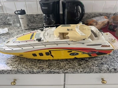 NEW BRIGHT Sea Ray SUNDANCER R/C speed boat 29” Broken - Image 1 of 4