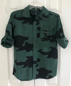 ROCAWEAR  Boys Roll Tab Sleeve Camo Button Down - Size M (10-12) Fun & Unique - Picture 1 of 11