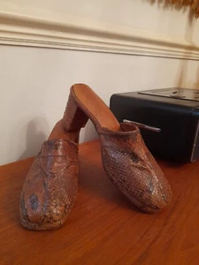 Vintage Whisky Brown Snakeskin Platform High Heel Mules Shoes Sandal - Picture 1 of 12