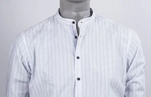 CAMICIA AL MILANO COREANA FANTASIA BIANCO RIGHE CELESTI INTARSI COLLO E POLSINI - Foto 1 di 6