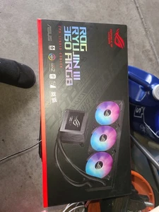 ASUS ROG Ryujin III 360 AIO Liquid CPU Cooler Noctua Edition - Zdjęcie 1 z 12