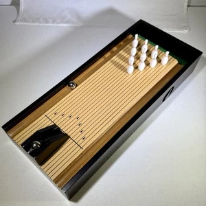 Juego de Bolos de Escritorio con Pin Magnético Restablecido 10 Pines 2 Bolas de Acero Inoxidable - Imagen 1 de 3