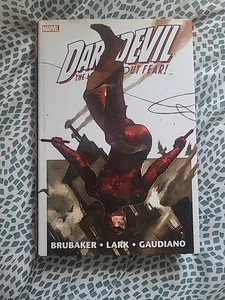 Daredevil von Ed Brubaker & Michael Lark Omnibus #1 (Marvel Comics 2009) - Bild 1 von 2