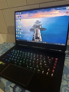 MSI GS65 Stealth 8SF (I7 8750H, RTX 2070 Max-Q) - Photo 1/10