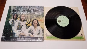 Schield Sisters Livin' In The Love Vinyl Record LP Christian Gospel Music - Bild 1 von 2
