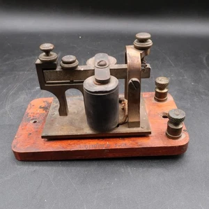 Antique Western Union Telegraph Sounder 1A, 4 Ohms, Vintage Telegraphy IRS Stamp - Picture 1 of 11
