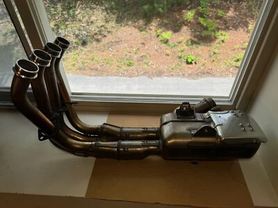 Оригинальная выхлопная труба в сборе (коллекторы) Yamaha R6 13S-14610-30-00 - Изображение 1 из 4