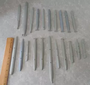 LOT OF ASSORTED MODEL SHIP HULL PARTS AND PIECES, UNKNOWN SETS, NO PACKAGING! - Picture 1 of 1