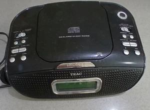 TEAC black Cd/ alarm clock radio . works well - Picture 1 of 9