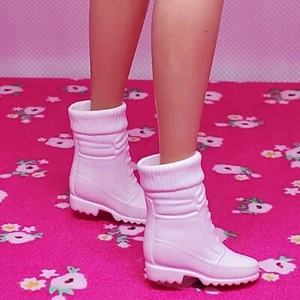 Barbie Doll Shoes ~ Vintage Fashion Avenue ~ WHITE HIKING CAMPING BOOTS ~ 1990's - Picture 1 of 7