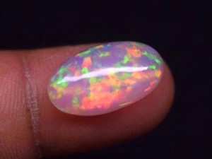 4.7 CT Natural Ethiopian Fire +++Opal Oval Gemstone Cabochon 18.6x10.5mm - Picture 1 of 4