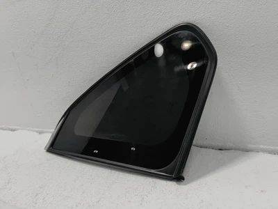 Toyota RAV4 2019-2025 cuarto de conductor trasero izquierdo ventana vidrio OEM Foto 1 de 4
