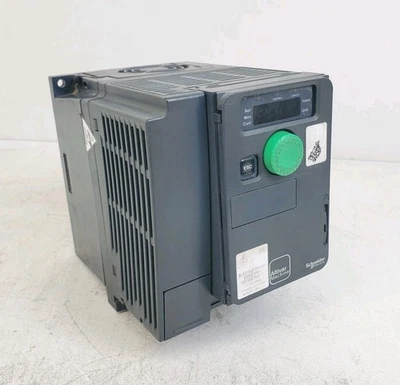 Schneider Electric ATV320U07N4C Altivar 320 1HP unidade CA - Imagem 1 de 4